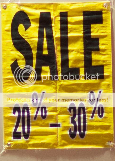 Dụng cụ test và hỗ trợ cân chỉnh focus lens, giúp ảnh của bạn luôn căng nét nhất. - 11