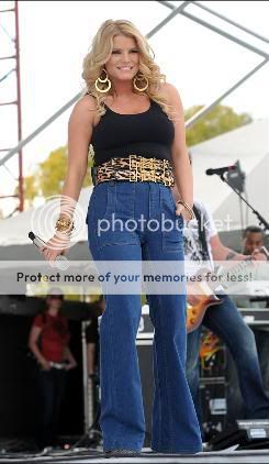 Curvy Jessica Simpson Pictures, Images and Photos