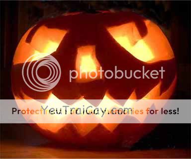 http://i432.photobucket.com/albums/qq50/u22im/halloween-dentraibi.jpg?t=1255052043